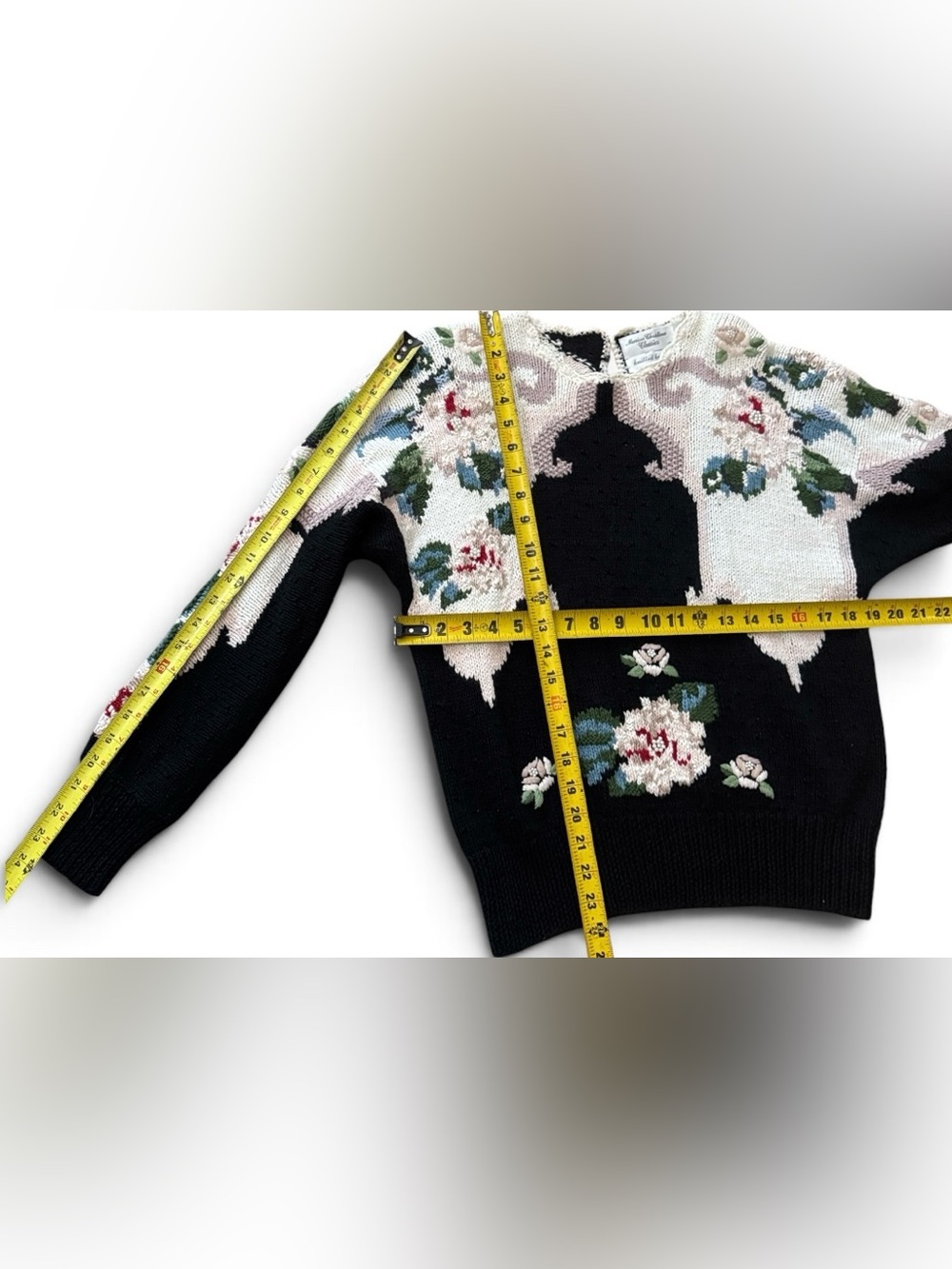 Marisa Christina 90’S Cottagecore Floral Hand Knit Sweater - Picture 11 of 12